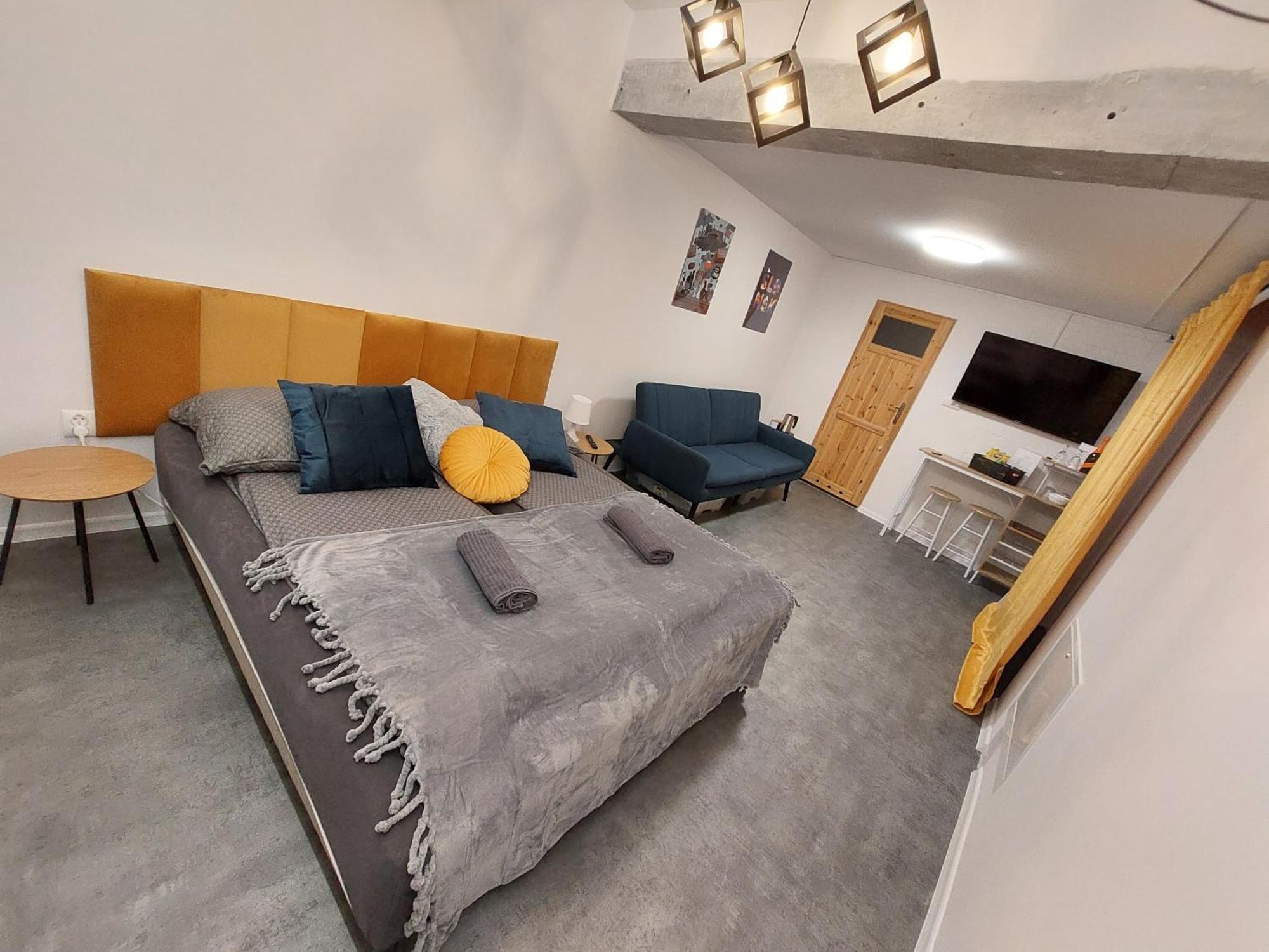 Flores Apartament Katoviçe Oda fotoğraf